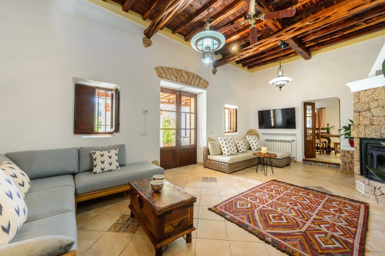 Villa Can Fita Puig D'en Valls ภายนอก รูปภาพ