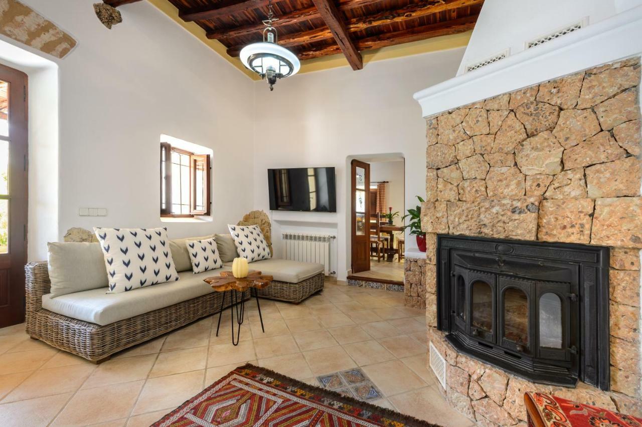 Villa Can Fita Puig D'en Valls ภายนอก รูปภาพ